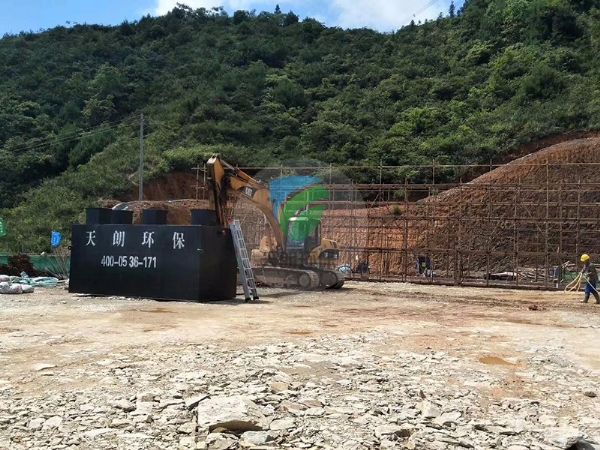 廣西柳州風力發電站地埋一體化設備安裝現場