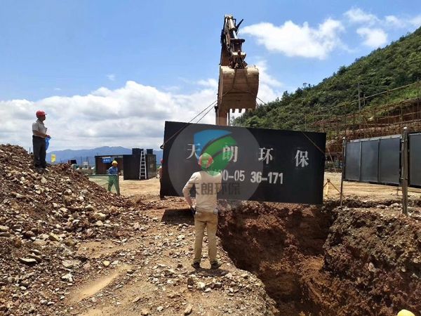 廣西柳州風力發電站地埋一體化設備安裝現場